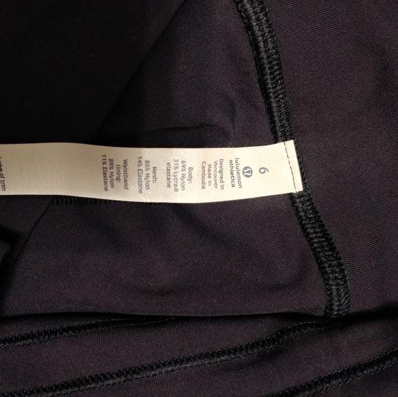 Lululemon 17" Capri legging - Picture 3 of 3